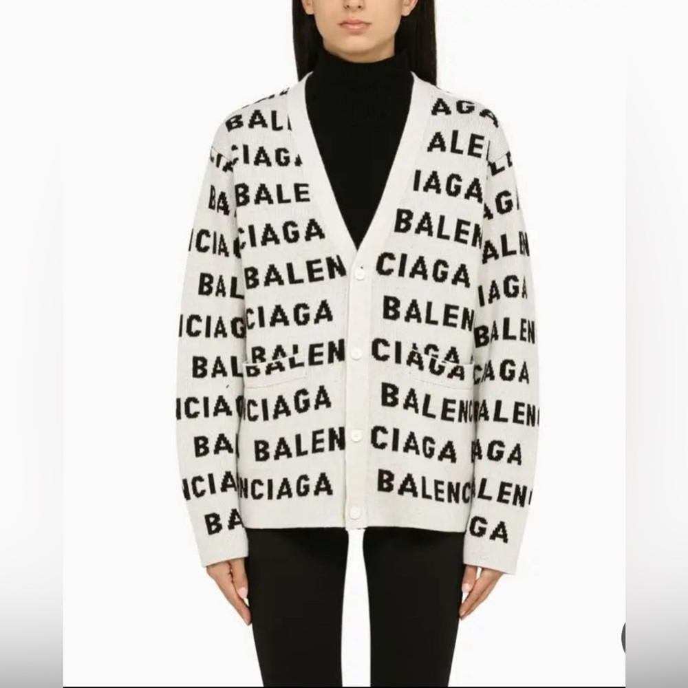 Balenciaga All Over Cardigan Unisex Size M Oversized 2022 Collection Cashmere